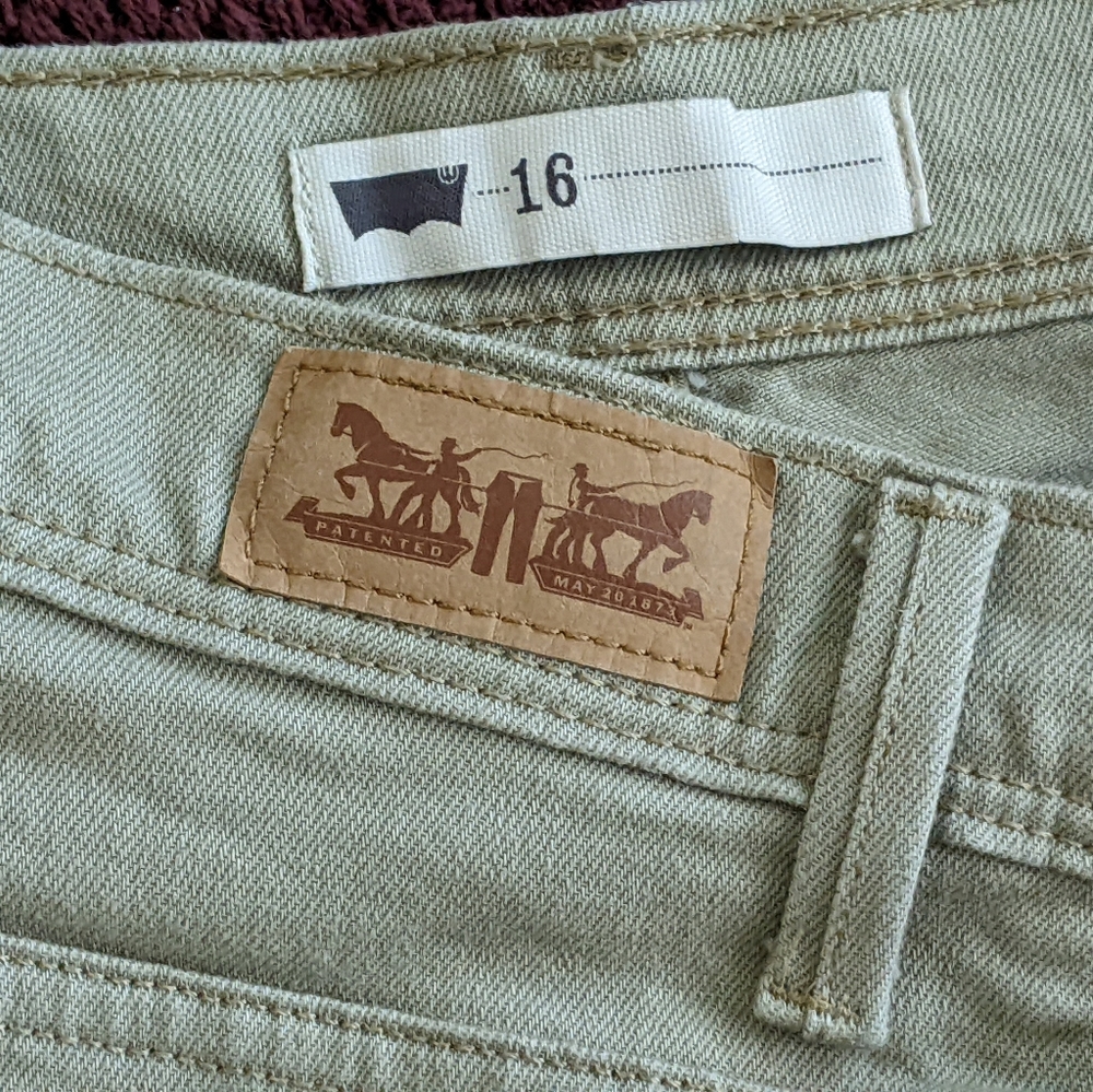 Levi's denim shorts.  Rolled & stitched hem.  Size 16, 33" waist
